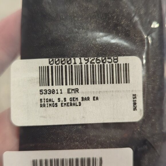 New David Sigal Sterling silver gem bar emerald earrings - Picture 3 of 3